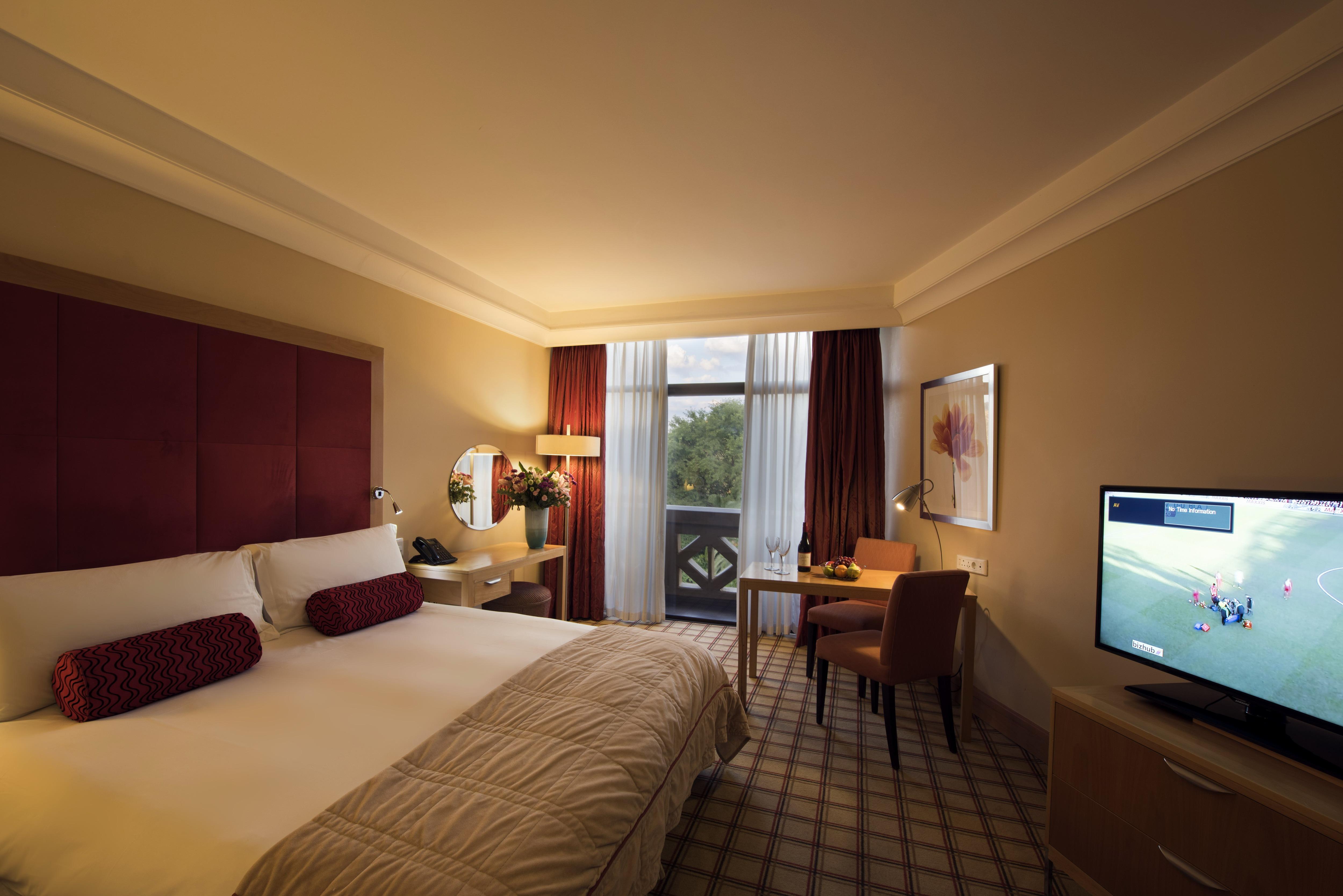 Soho Hotel & Casino At Sun City Bagian luar foto