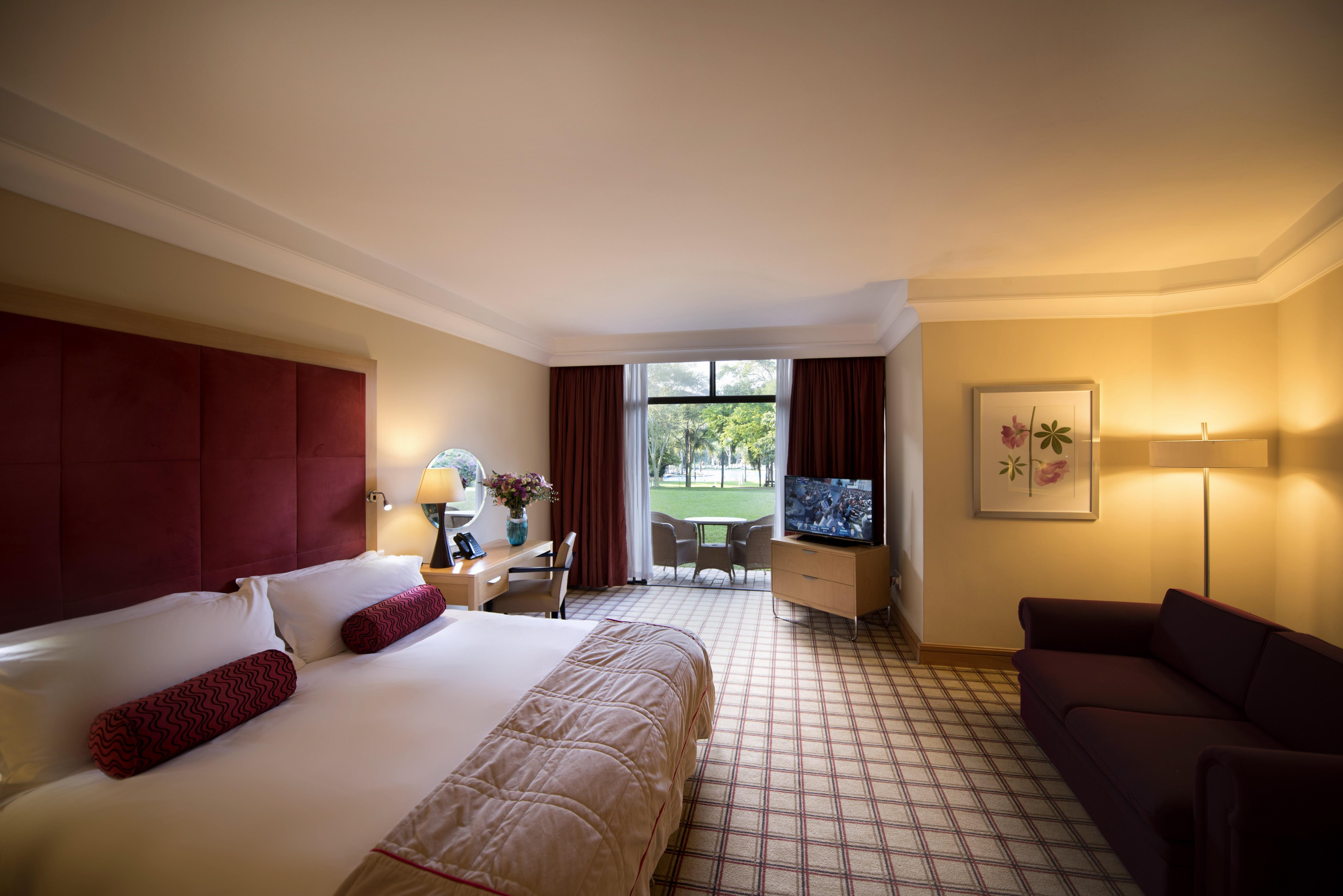 Soho Hotel & Casino At Sun City Bagian luar foto