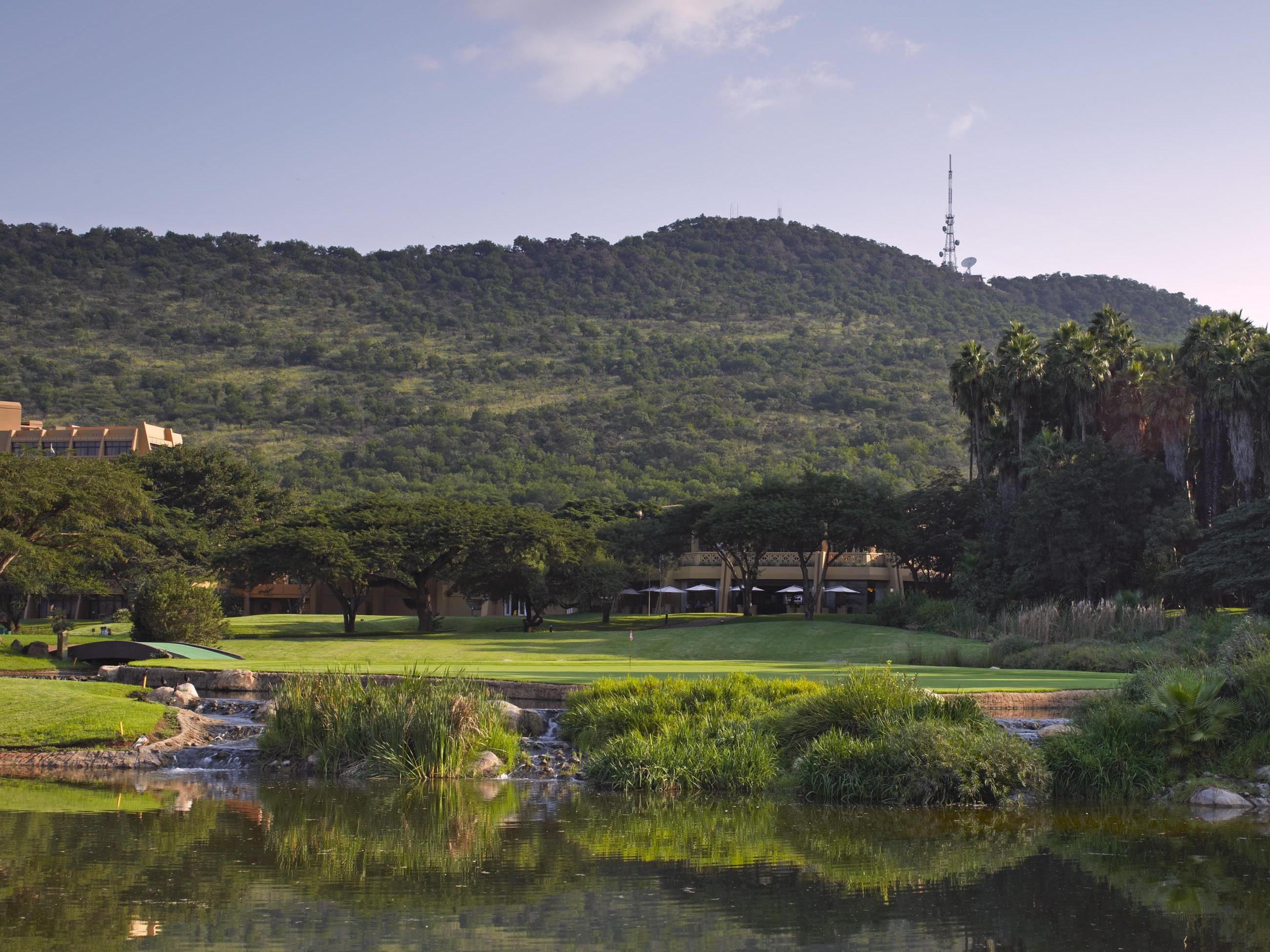 Soho Hotel & Casino At Sun City Bagian luar foto