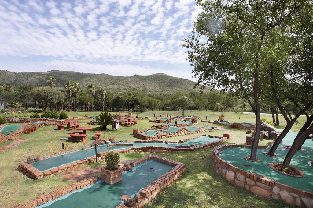 Soho Hotel & Casino At Sun City Bagian luar foto