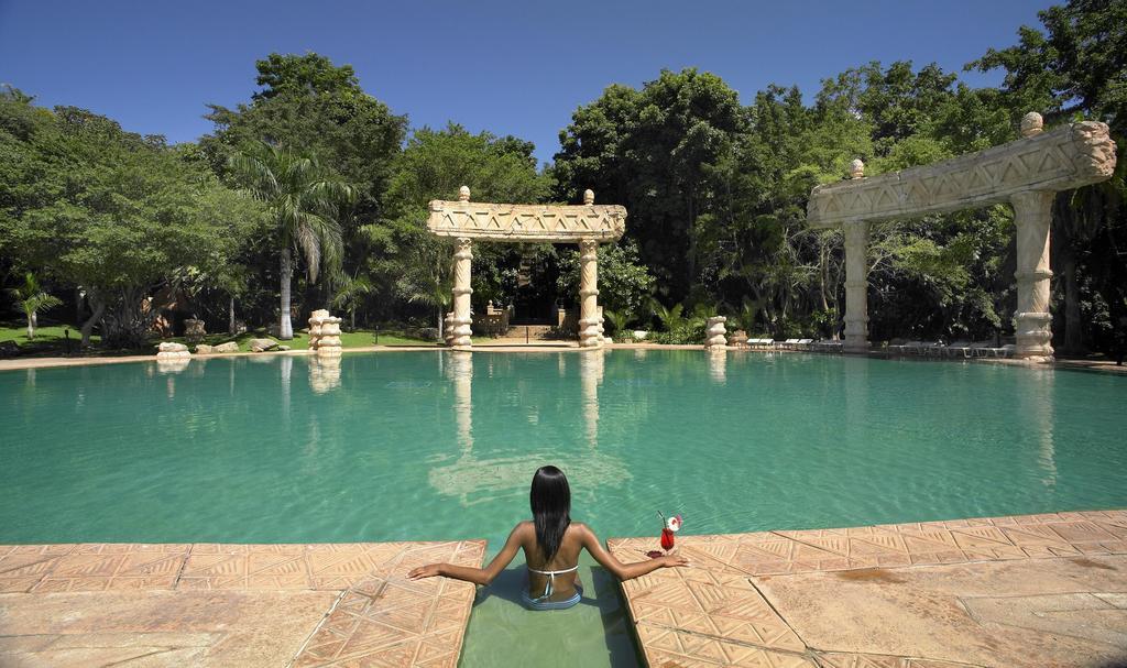 Soho Hotel & Casino At Sun City Bagian luar foto