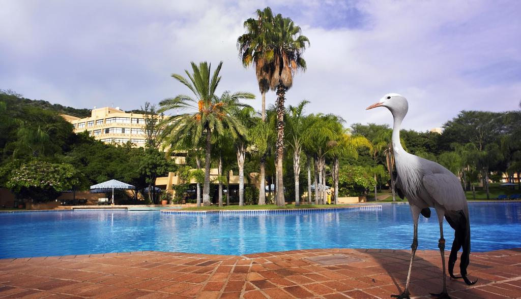 Soho Hotel & Casino At Sun City Bagian luar foto