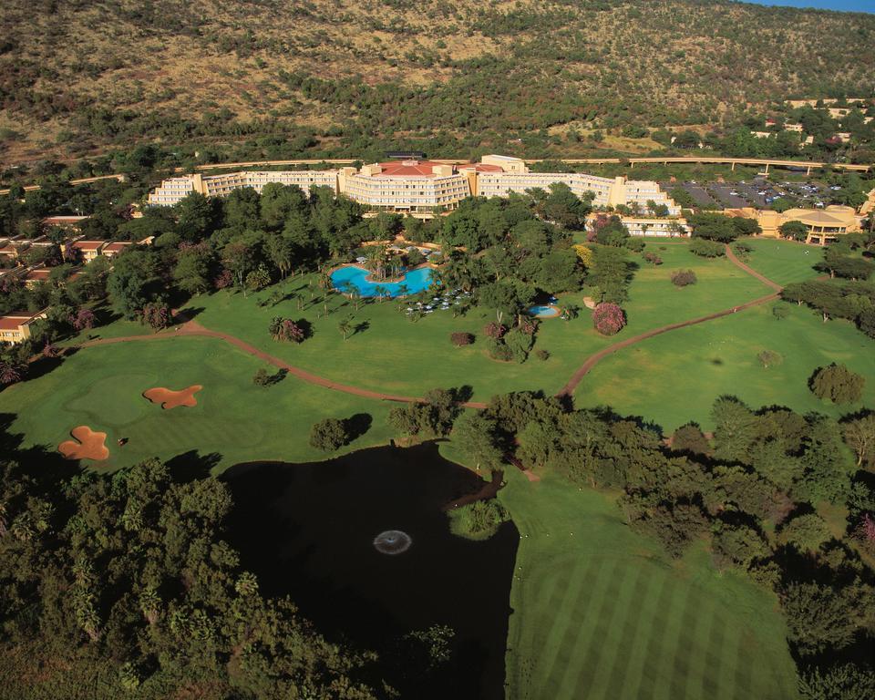 Soho Hotel & Casino At Sun City Bagian luar foto