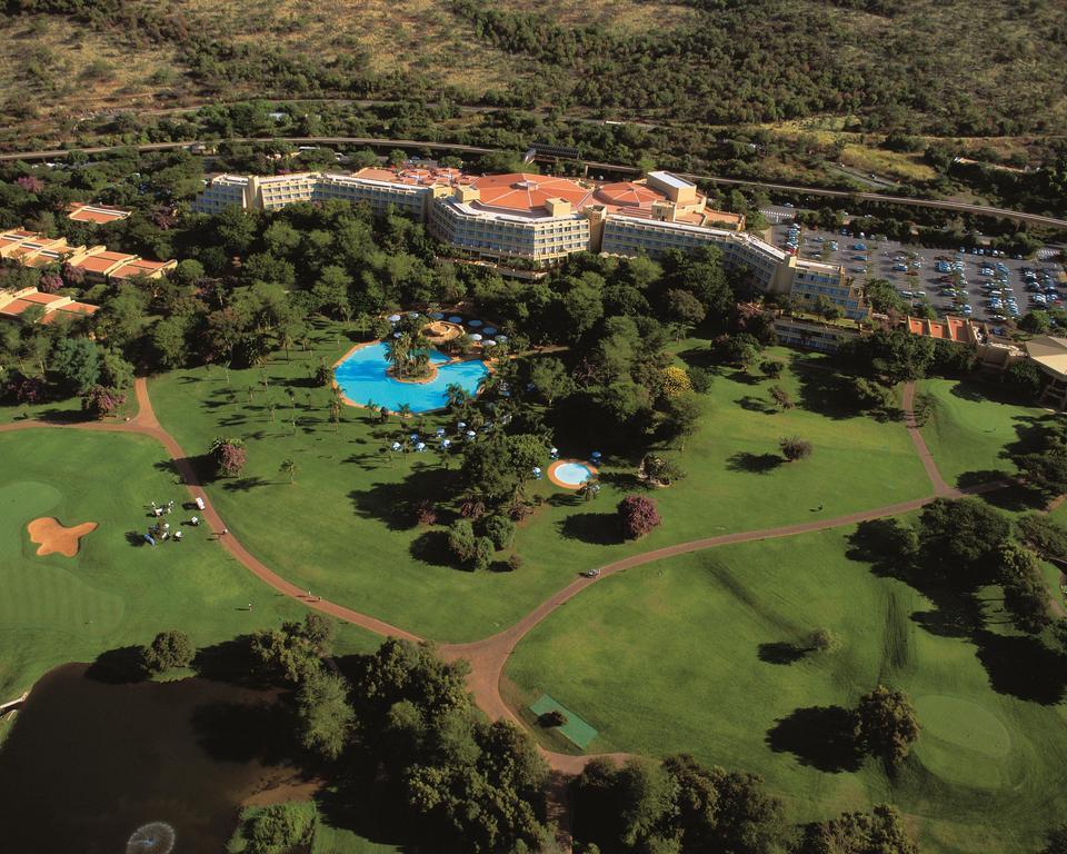 Soho Hotel & Casino At Sun City Bagian luar foto